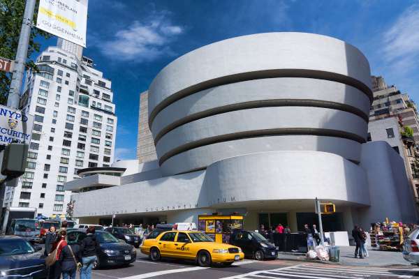 Guggenheim Museum 600